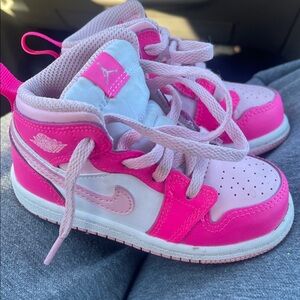 Jordan Kids Sneakers in Pink and White